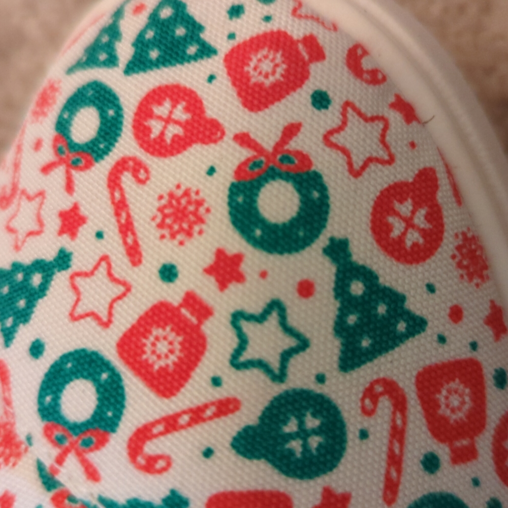 Brand New Tommy Bahama Christmas Memory Foam Slip-On Shoes Women Size 9 View 6